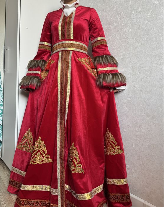 4 казахских костюма