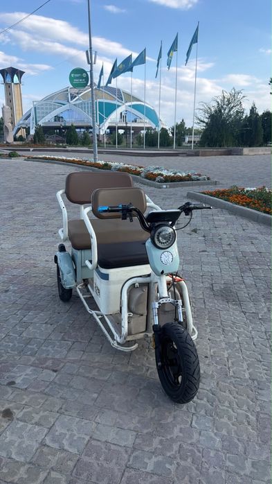 Продам    Электрический трицикл
