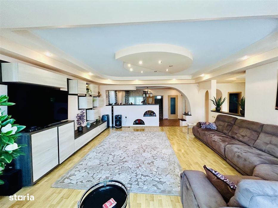 Casa individuala, 323 mp utili, teren de 1000 mp - Selimbar - Triajulu