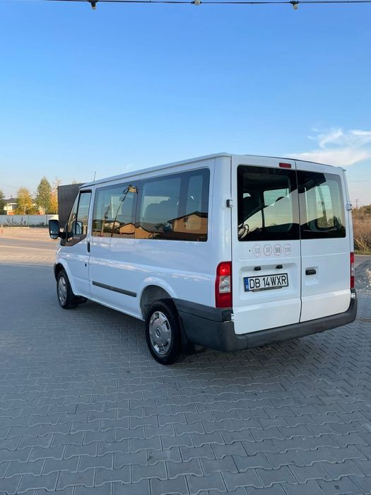 Ford Transit 8+1