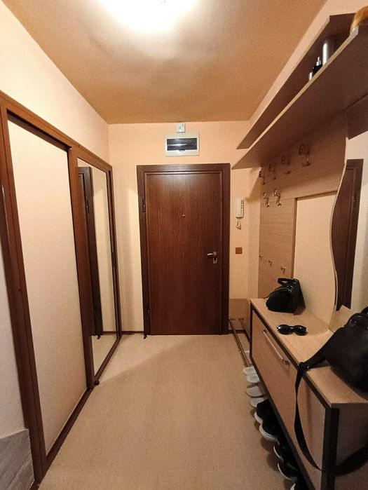 Тристаен апартамент в кв. Колю Фичето