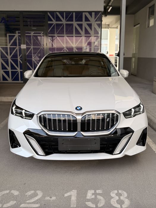 Bmw I5 40L dop opsiya oq/qora