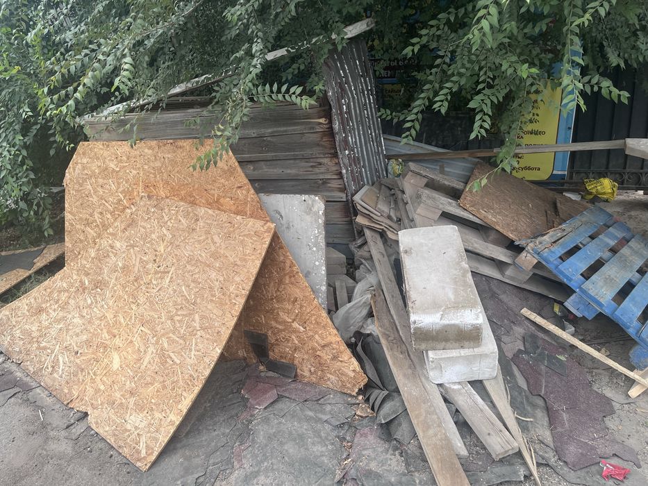 Бу туалет,дрова,метал