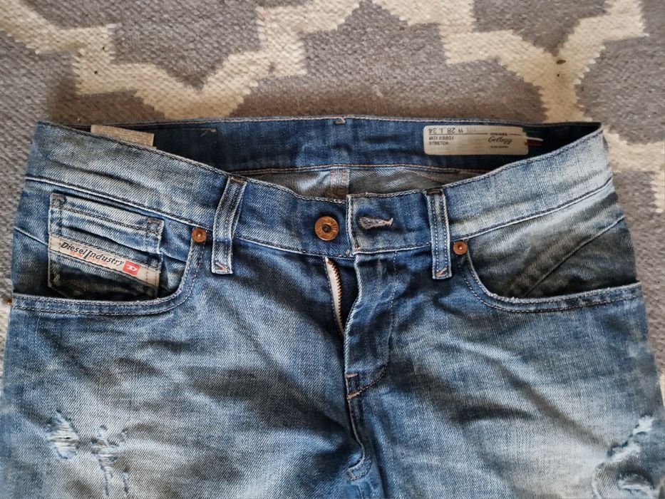 Blugi dama Diesel