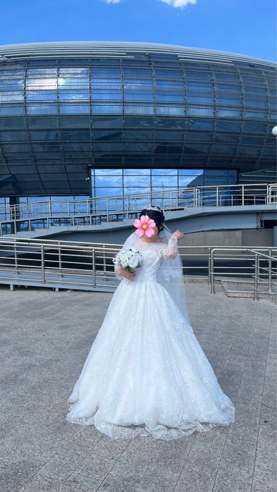 Свадебное платье