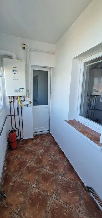 Inchiriez apartament 2 camere cu centrala pe gaz in zona Micalaca