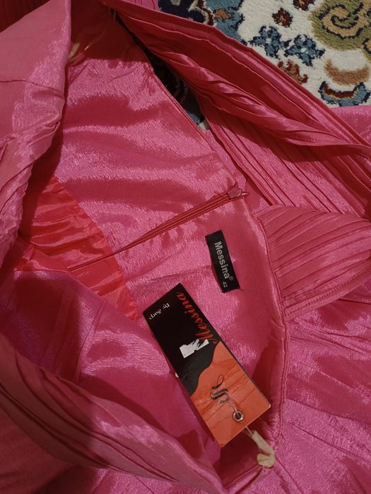 Продам платье красивую