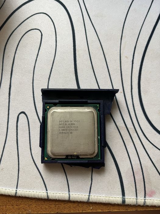 Продам Xeon x5450