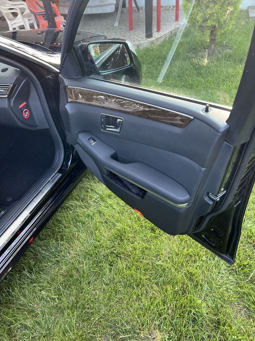 E 220 170 cp automata  ! Schimb cu Golf 7 !