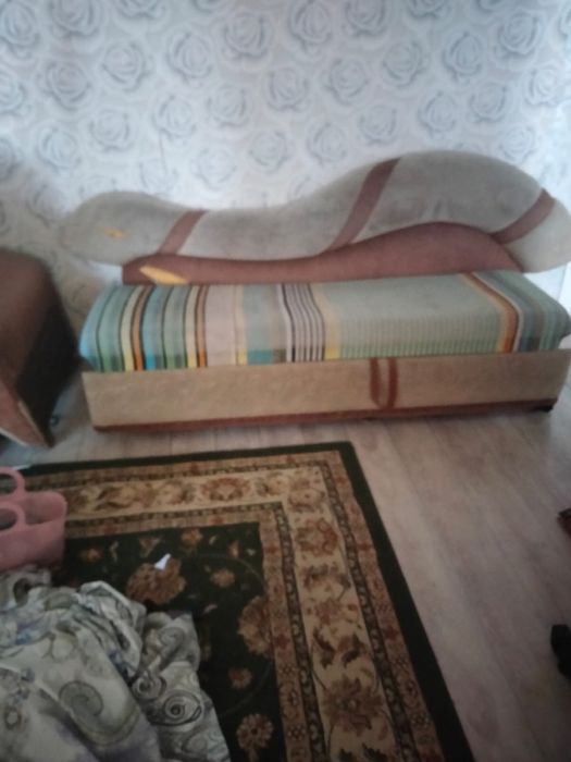 Диван-тахта БЕСПЛАТНО