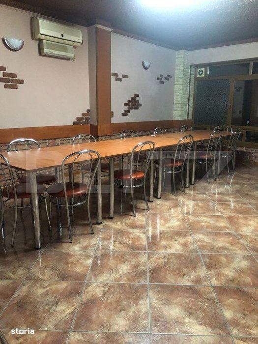 Spatiu comercial , 90 mp , zona Razvad