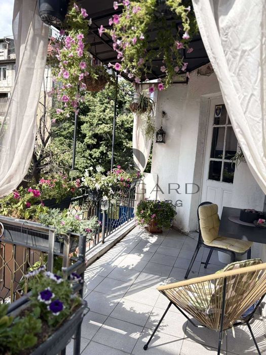 Продава се Етаж от къща в Пловдив, Център - 140 кв.м за 2508 €/кв.м - Снимка #10