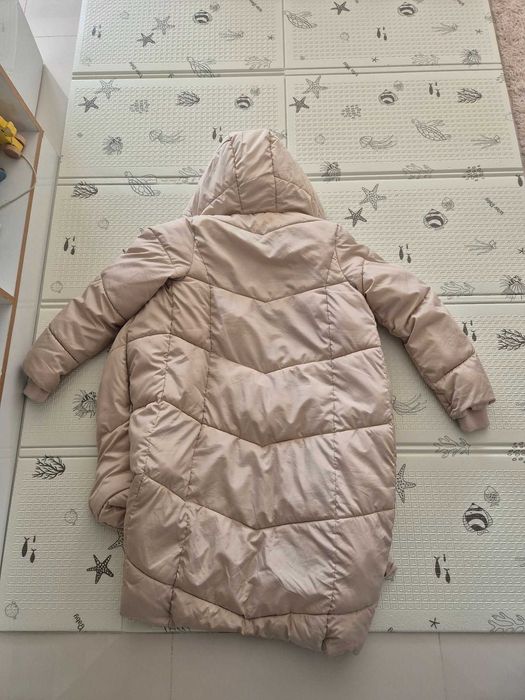 Лот дрехи за бебе момиче и зимно яке мама