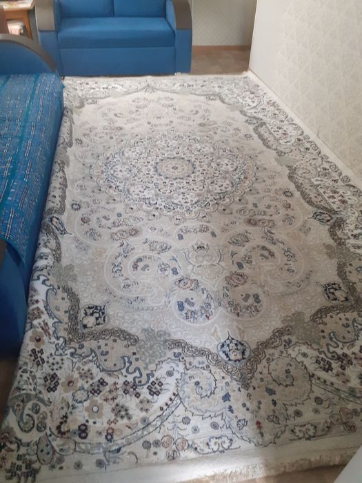 Продам турецкого производства ковёр