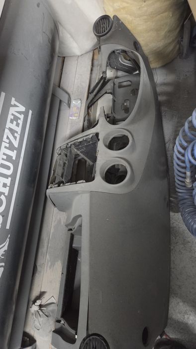 Planșa bord seat ibiza si parbriz 2001 2005 bară spate