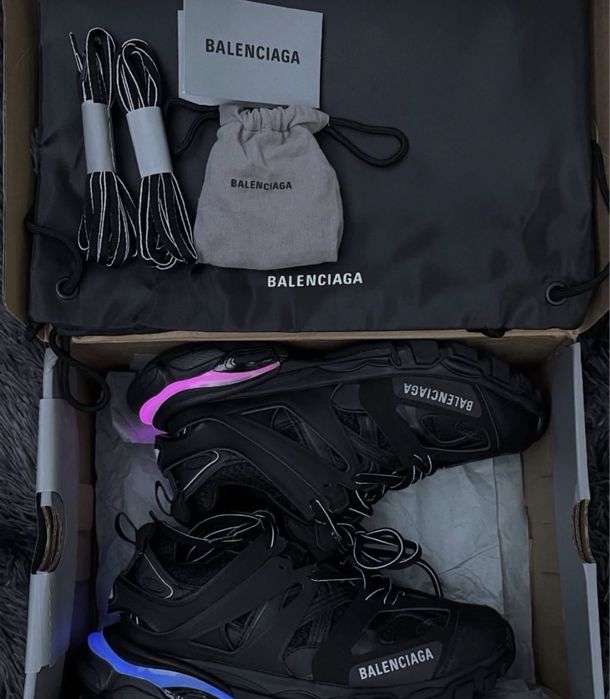 Balenciaga track led