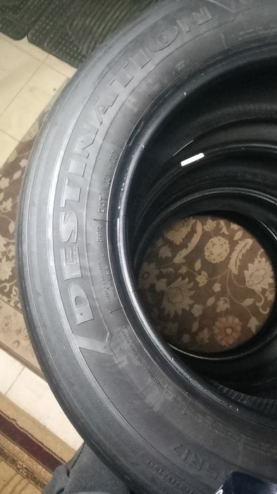 Продам шины комплект