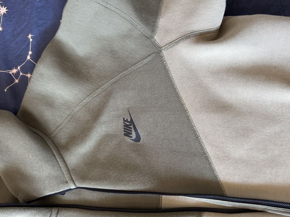 trening nike marimea M  pantaloni si geaca