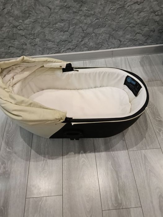 Продаётся коляска