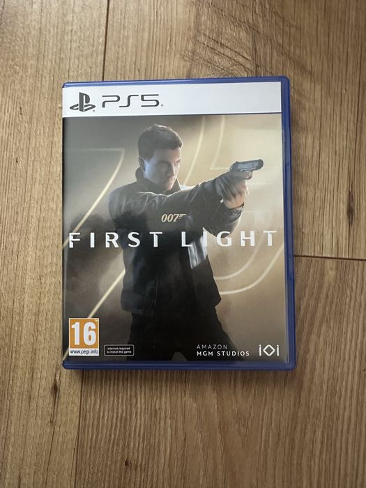 Игра 007 First Light (PS5)