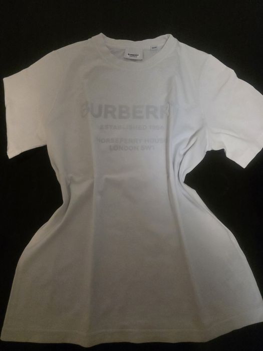 Тениска.  Burberry M