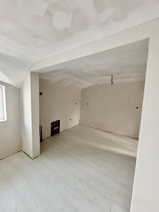 Inchiriere apartamente noi cu 3 camere decomenadate