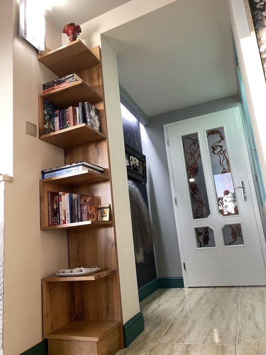 Етажерка от дъбова дървесина секция