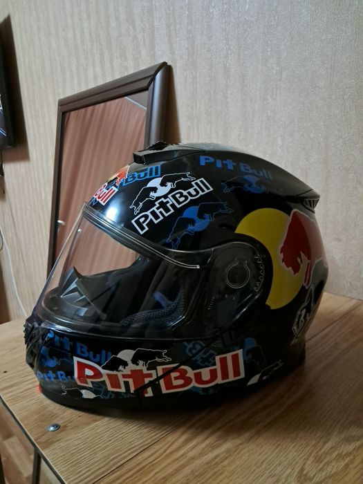 Продам мото шлем