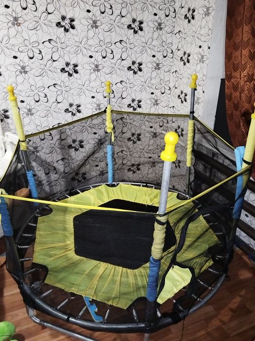 Продаю детский батут