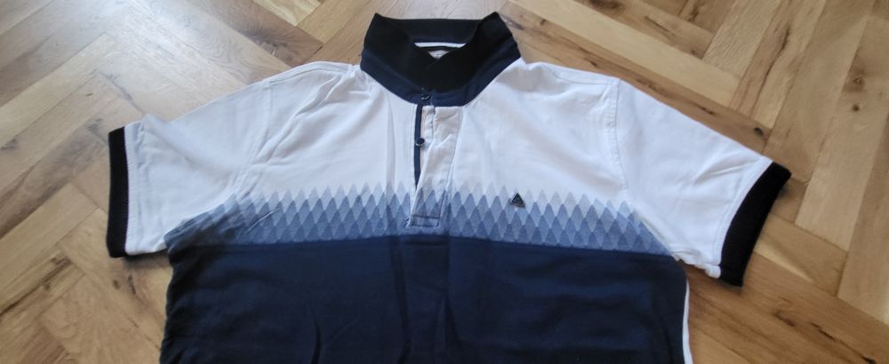 Мъжки тениски  с яка.