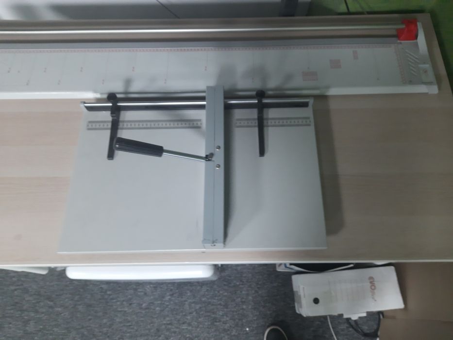 Aparat de biguit manual UNITEC DC-12B