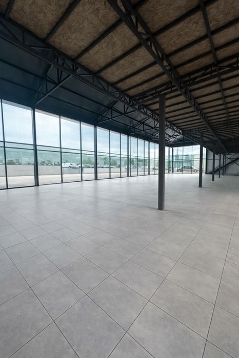 Сдам отдельно стоящее здание Сергели район 1 линя700м2