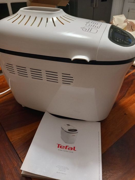 Masina de copt paine