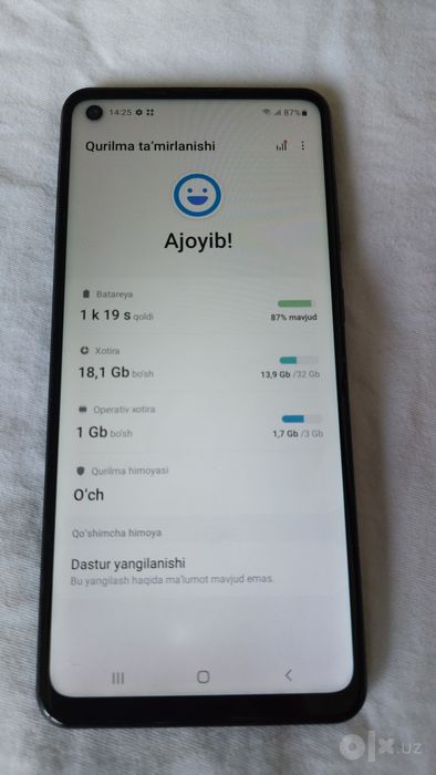 Samsung Galaxy A .