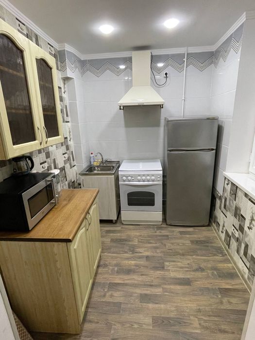 Продаётся квартира Чиланзар 1 квартал 2/3/4кирпич 2×4