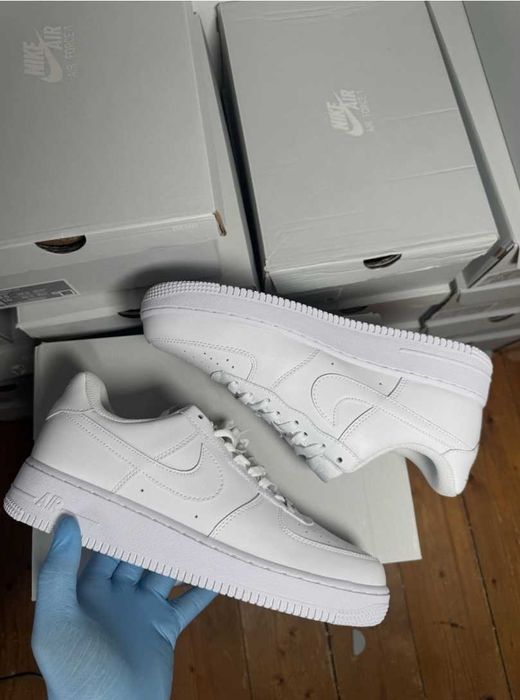 *NEW* Nike Air Force 1 Low Triple White - verificare colet