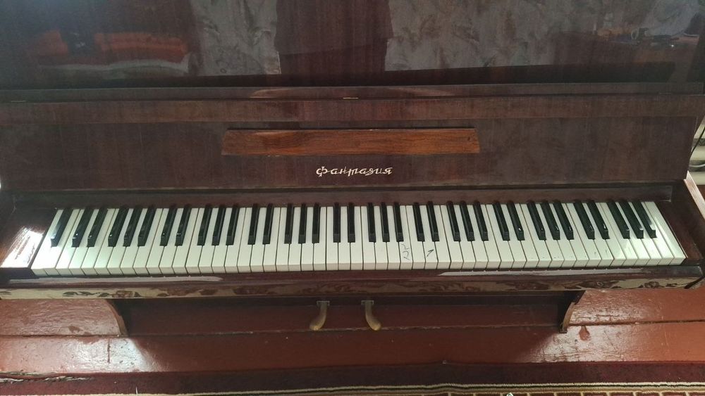 Фортепиано Фантазия б/у в хорошем состоянии