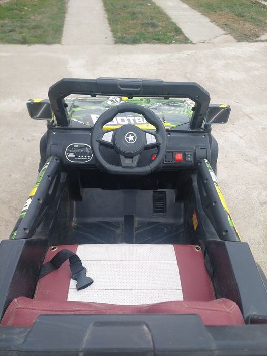 Masinuta electrica  pentru copii 4x4