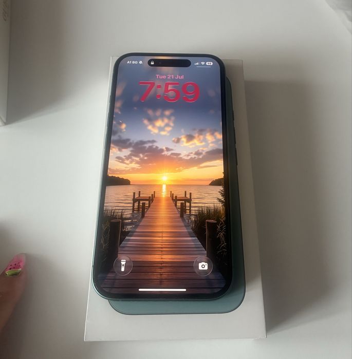 Iphone 16 128gb Като нов с Гаранция