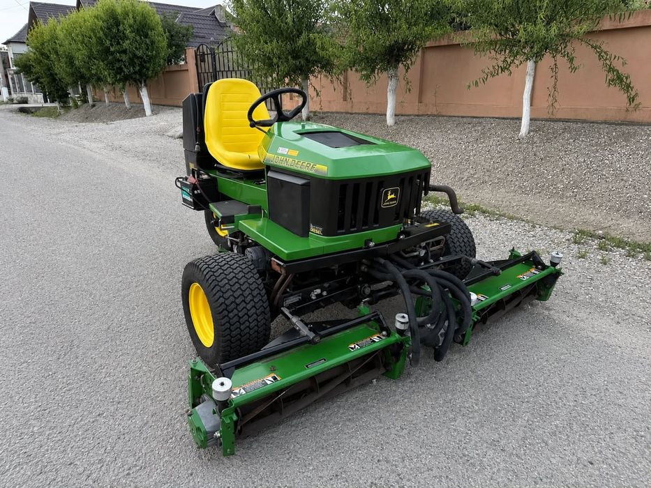 Cositoare John Deere 2653A –  Utilaj - Mașină profesională de tuns gazon cu 3 cilindri , motor diesel / Recent adus din Germania / Servo - direcție !