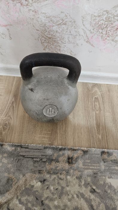 Продам гиря 16 кг