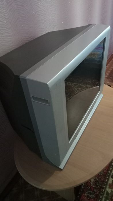Продам телевизор