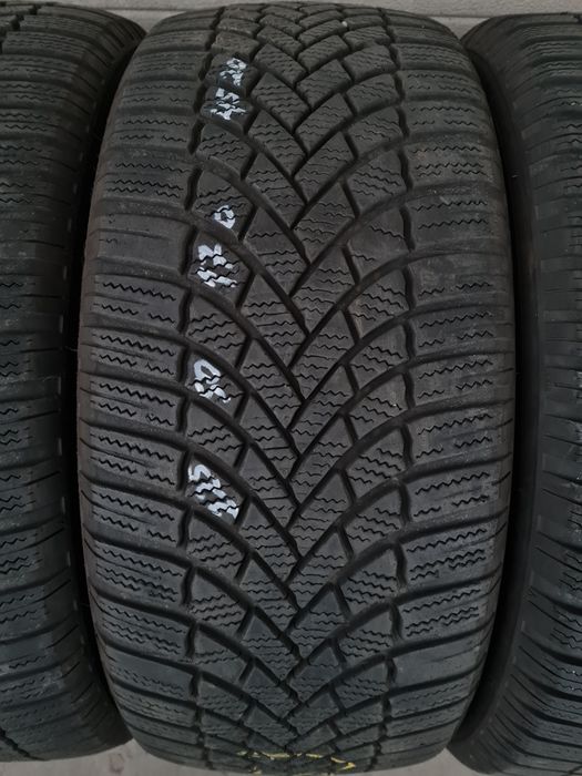 Зимни гуми 4 броя BRIDGESTONE Blizzak LM005 225 50 R17 дот 4520
