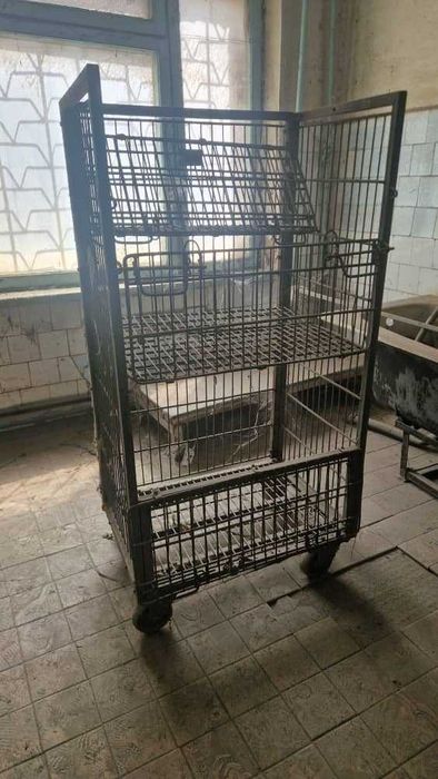 Стеллаж металлический тележка на колесах для столовой чойхона