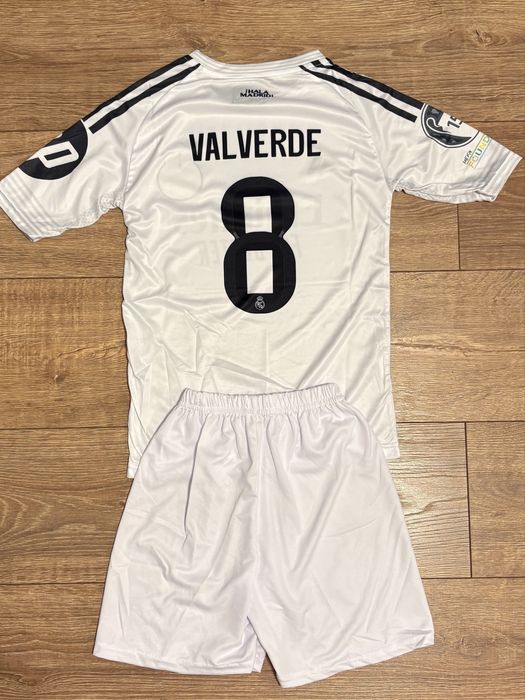 Compleu fotbal copii Real Madrid - Valverde