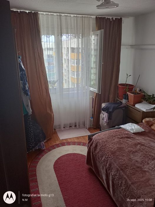 Proprietar 3 camere decomandat