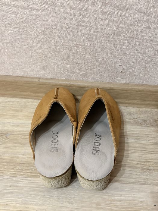 Дамски обувки сабо от естествена кожа в два цвята