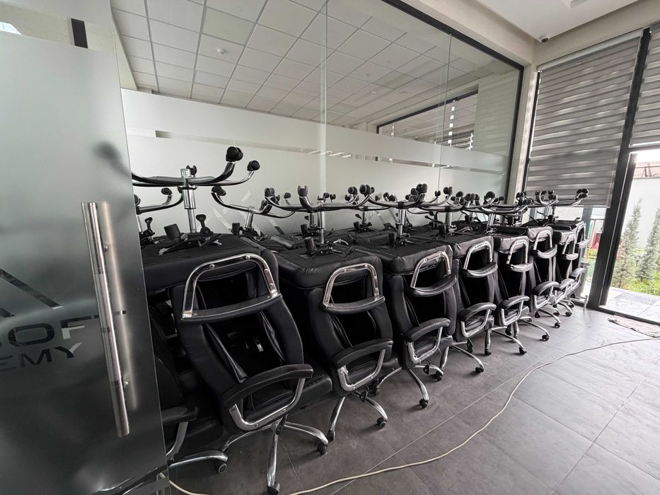 Офисные кресла оптом