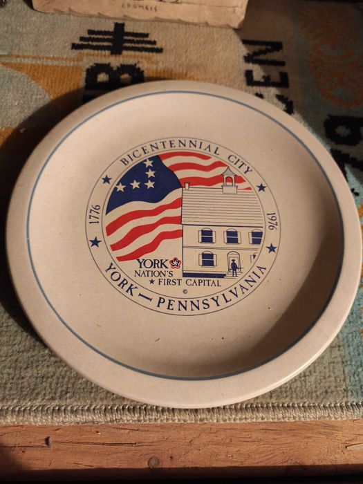 Колекционерски чинии и пособия