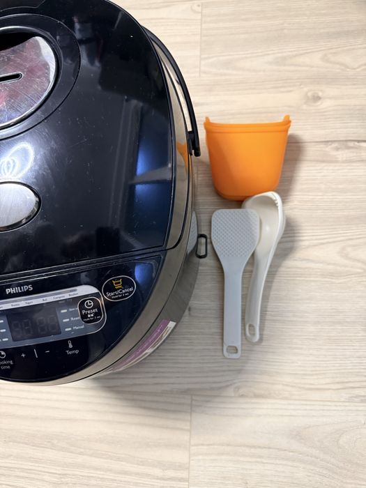 Multicooker Philips 5 litri, 15 programe